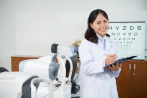 Thu gom chất thải y tế cho phòng khám mắt